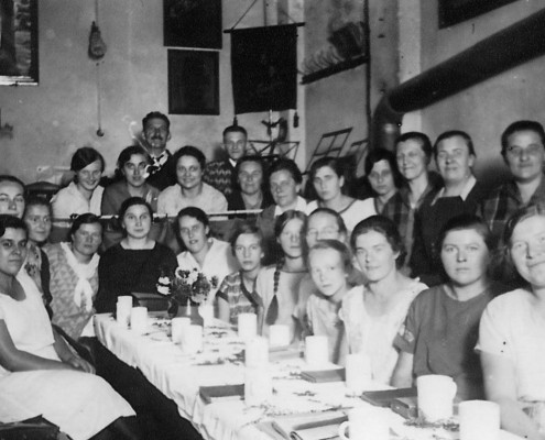 Landesk. Gemeinschaft Hohenstein-Ernstthal 1925 - Die Versammlungen werden im Hinterhaus der Fam. Layritz in der Bergstraße abgehalten